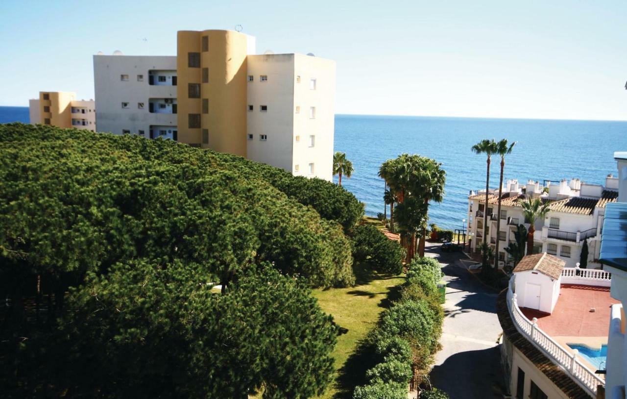 Cozy Apartment In Calahonda With Wifi La Cala De Mijas Kültér fotó